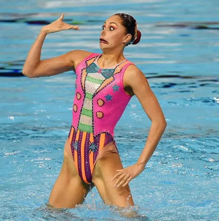 A Body’s Form (Underwater)
