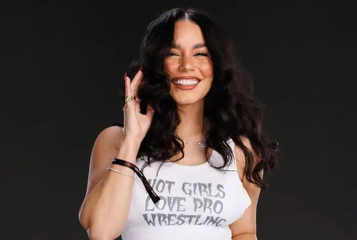 Vanessa Hudgens smiling